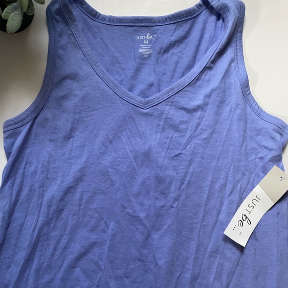 Tee shirt Bundle of 4 shirts. Size M - Picture 4 of 7